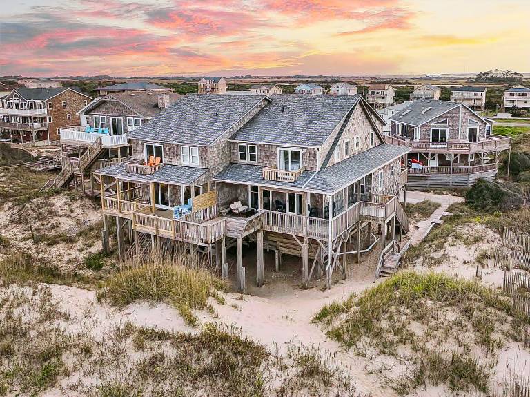 Seas The Day (North) Oceanfront Hot Tub and Dog Friendly in Nags Head, NC