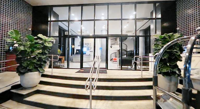 Apartamento dentro de Hotel jardins limpeza todo dia in Olímpia