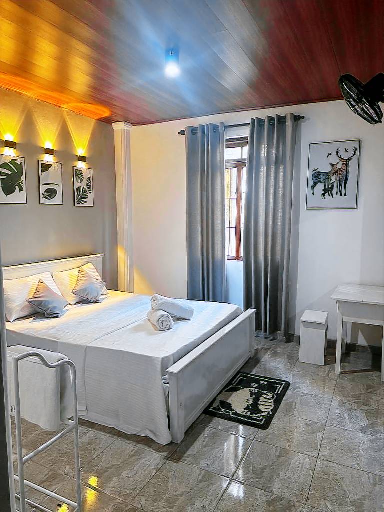 300 m&sup2; Ferienhaus