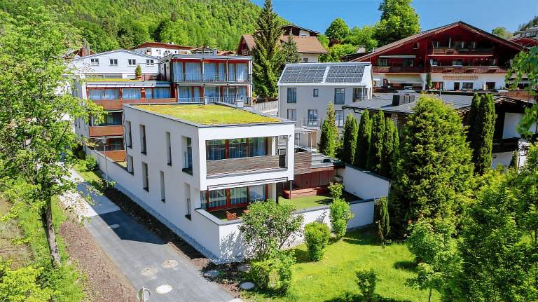 Holiday apartment with garden & terrace | Lake view — photo 4