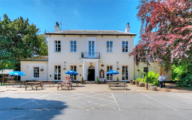 Elms Hotel by Good Night Inns
