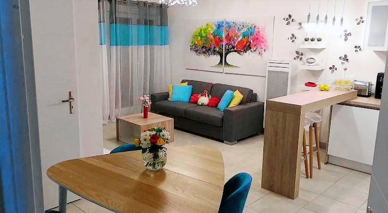 Apartment with terrace | Next to Russian Orthodox Cathedral — photo 2