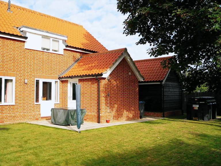 House  Dunwich