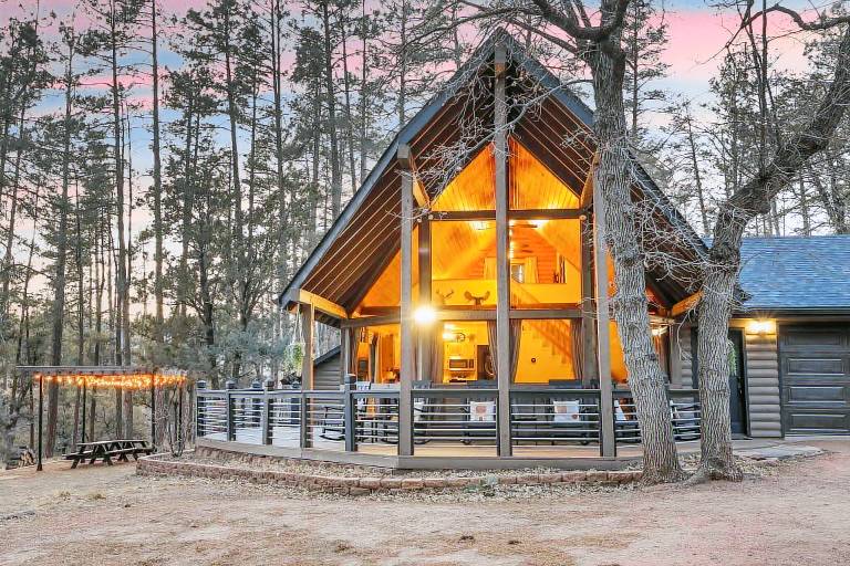 Cabin Strawberry