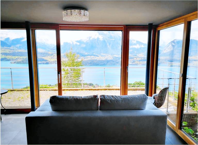 Family-oriented vacation home with barbeque, jacuzzi & yard | Garden view | Pets are welcome — photo 2
