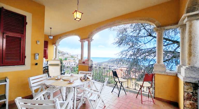 Holiday apartment | Suitable for remote work | Pets are welcome in Pietra Ligure