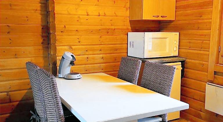 Chalet with hot tub | Dogs allowed — photo 4