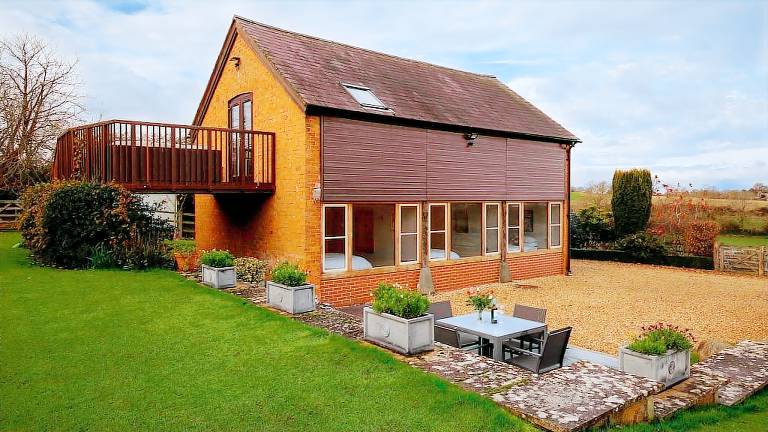 House  Little Compton