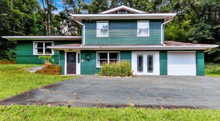 House with 5 rooms for 11 persons in Fairfax, VA