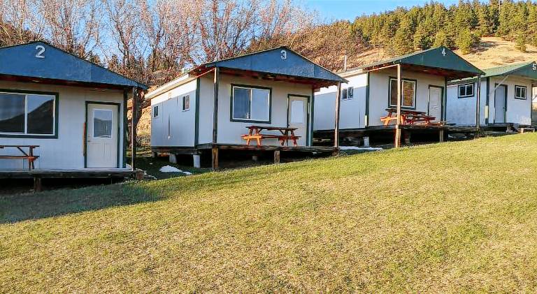 Lovely lodge with garden | Pets are welcome in Sturgis, SD