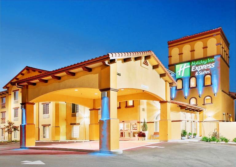 Holiday Inn Express & Suites Willows by IHG in Willows, CA