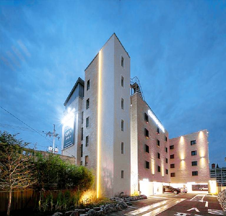 Centro Tourist Hotel
