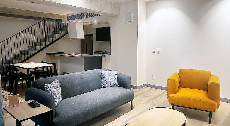 Rental apartment with pool & patio in Guadalajara