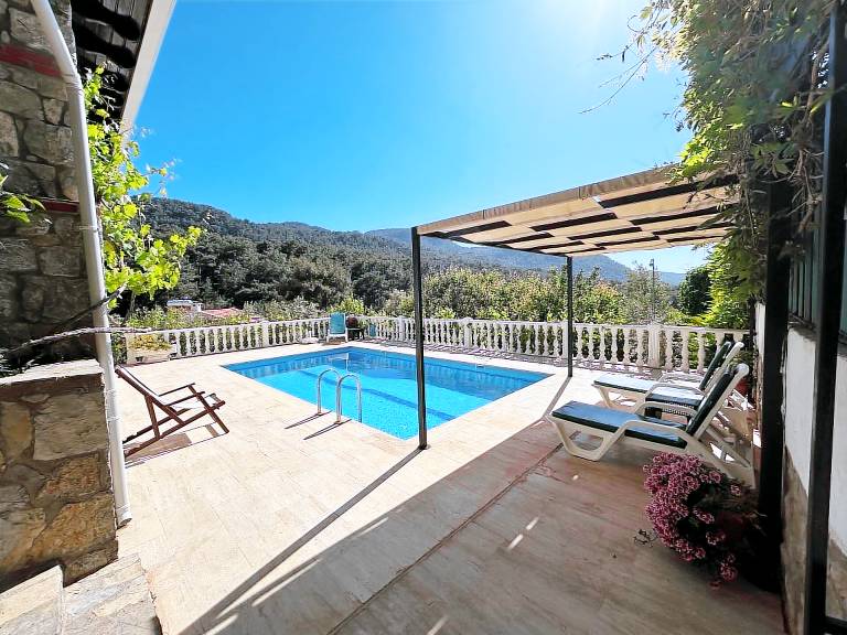 Villa Üzümlü