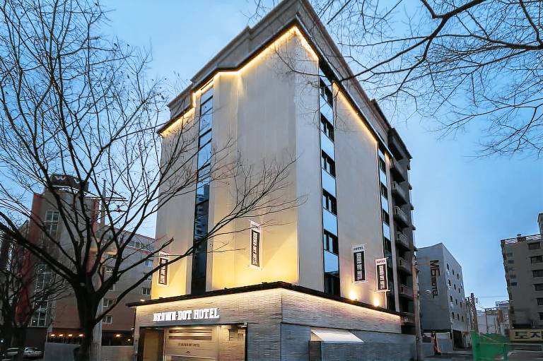 Browndot Hotel Centum