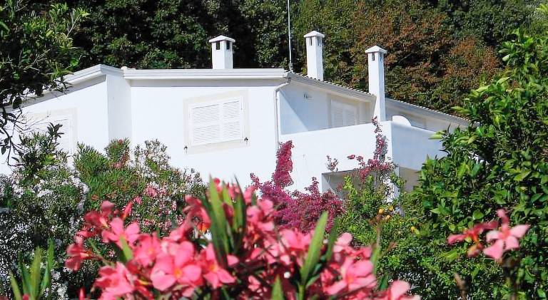 House with 1 room for 4 persons in Rodi Garganico