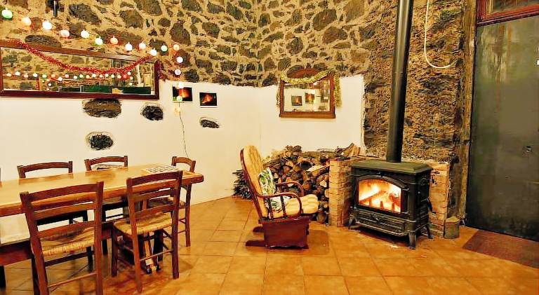 Farm with terrace, barbecue & garden — photo 3