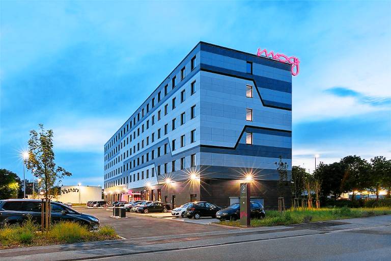 Moxy Frankfurt Airport Kelsterbach in Kelsterbach