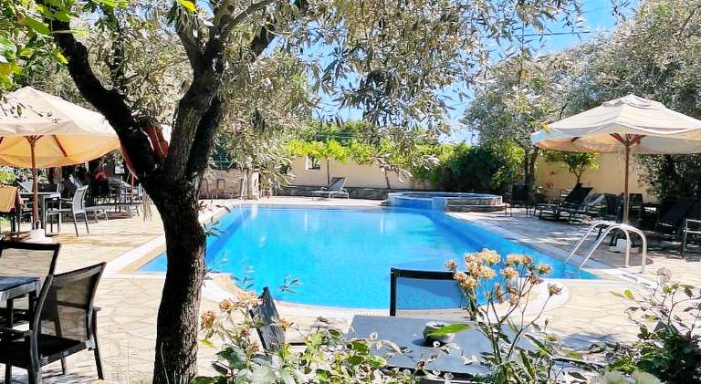 Saily Beach Hotel in South Pelion