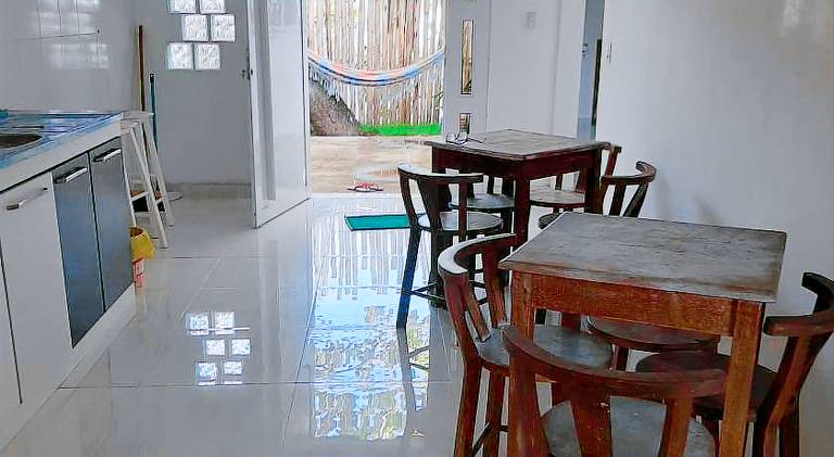 Vacation home with pool — photo 4