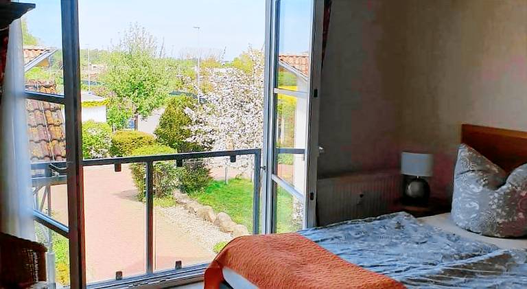 Holiday apartment with 2 rooms for 5 persons — photo 2