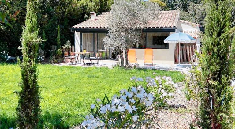 House with pool | Pets are welcome in Arles