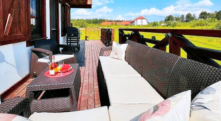Villa with jacuzzi & pool — photo 3