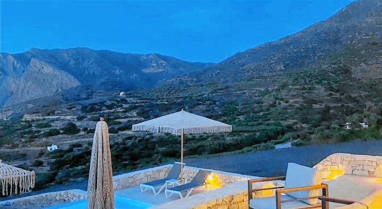 Villa with terrace, garden & barbeque — photo 3