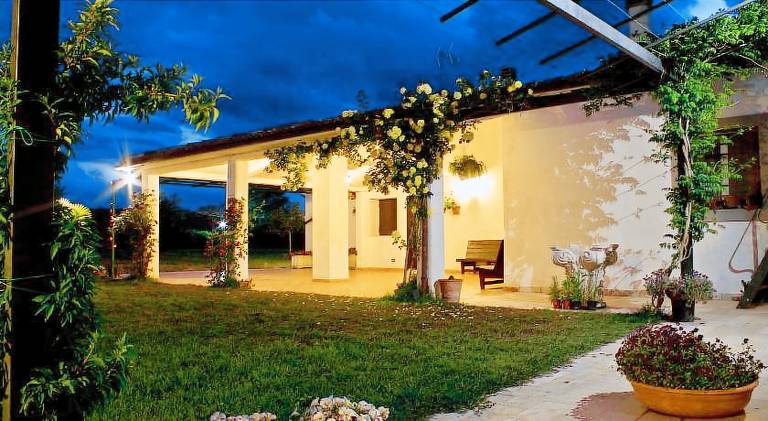 Farm with terrace, pool & barbeque — photo 4