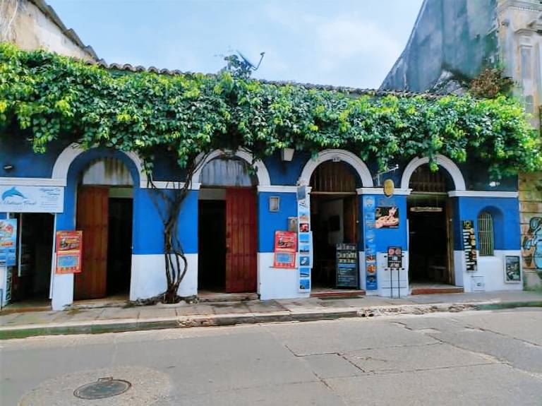 Hostal Luna Llena Getsemani in La Quinta, CA
