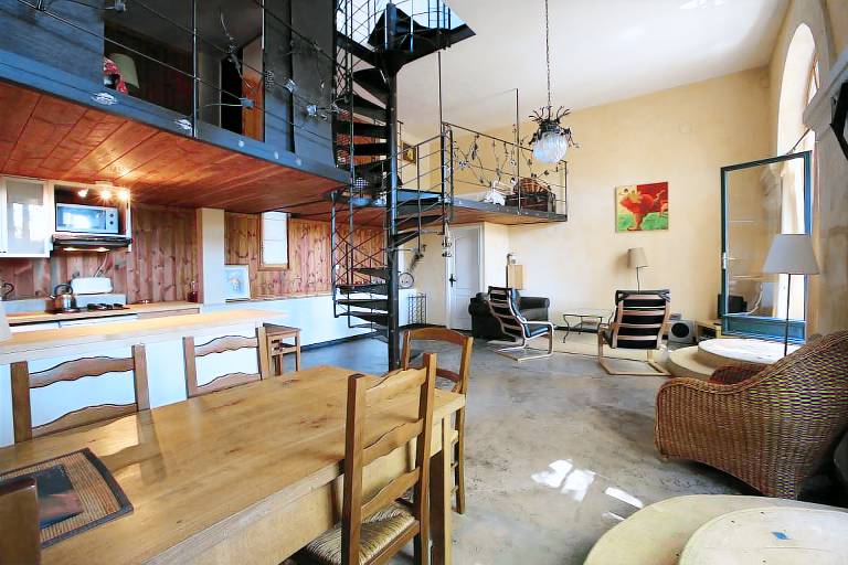 Rental apartment with yard, terrace & private pool | Perfect for remote work | Pets allowed — photo 3