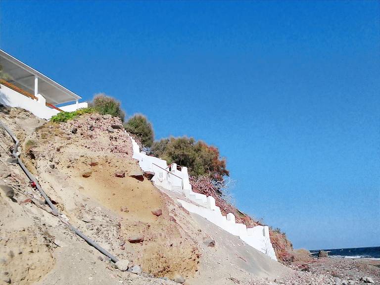 Fully equipped wonderful vacation home with terrace, private pool & yard | Nature view | Dogs allowed — photo 2