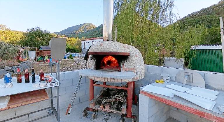 Vacation home with garden, barbecue & pool — photo 5