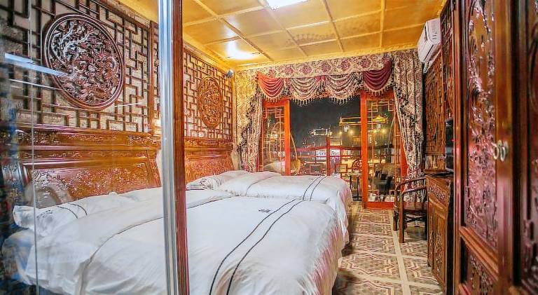LQJ Riverside Guest House in Xiangxi