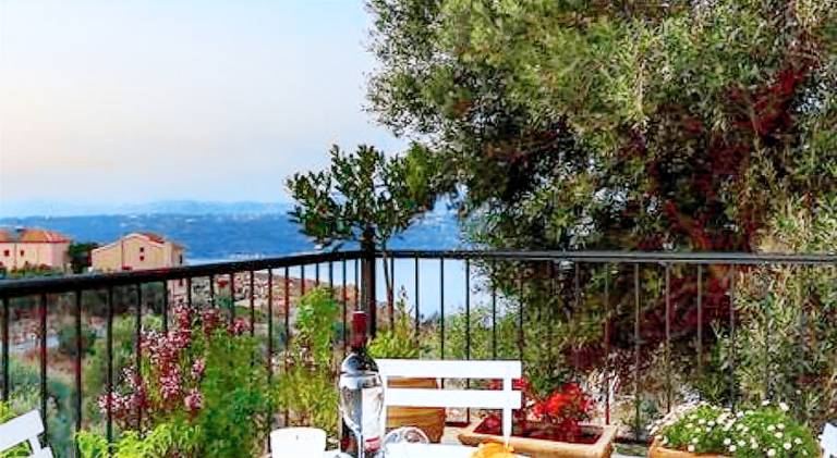 Villa with patio, yard & private pool — photo 4