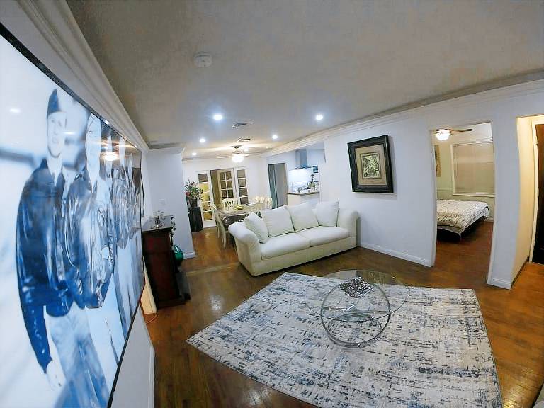 House Lakewood