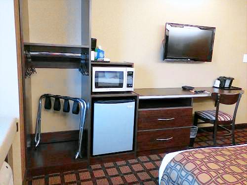 Microtel Inn & Suites by Wyndham Minot — photo 5
