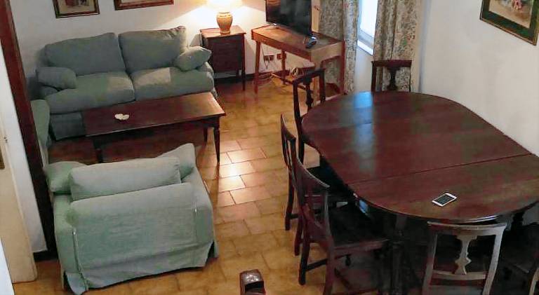 Villa with 5 rooms for 10 persons — photo 4