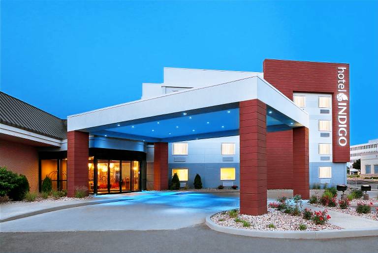 Hotel Indigo Cleveland Beachwood By IHG — photo 2