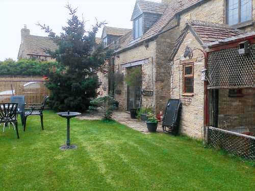 Bed & Breakfast  Leafield