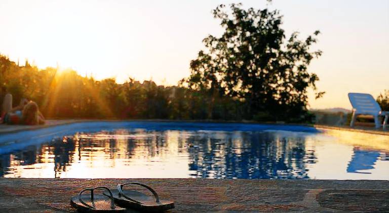 Beautiful apartment with pool, patio & grill | Suitable for remote work | Pets are welcome — photo 2