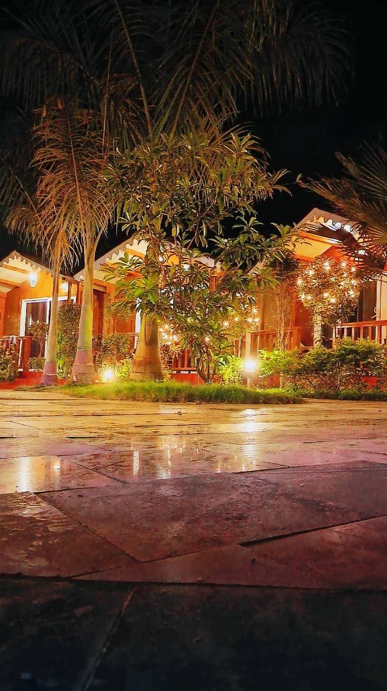 Resort  Ashvem Beach