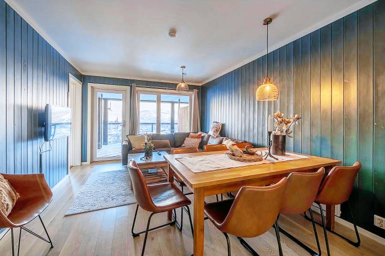 Family-Friendly Ski in/Ski out Retreat by Skarsnuten — photo 5