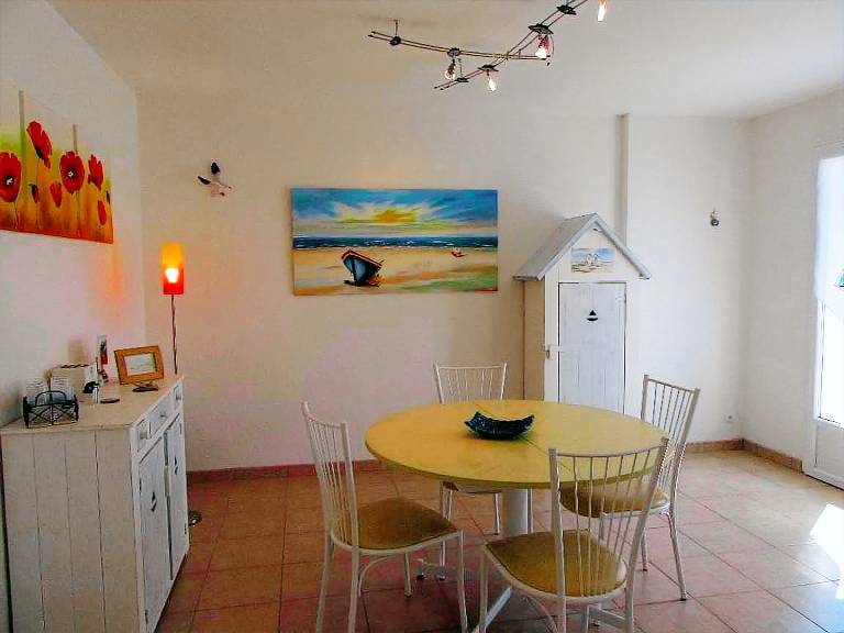 Vacation home with BBQ — photo 4