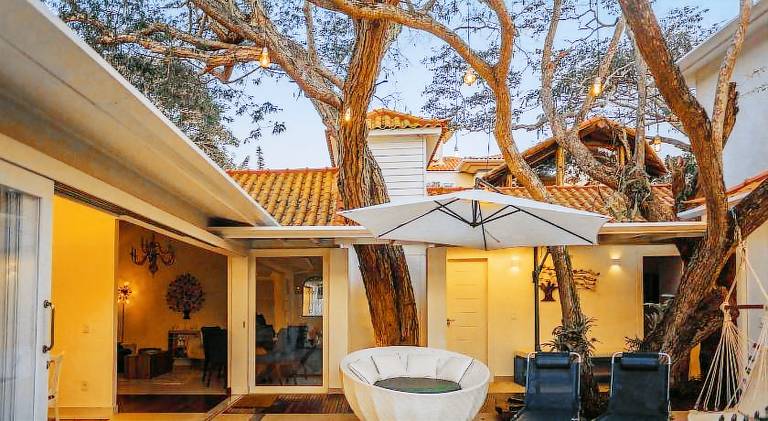 Vacation home with pool — photo 5