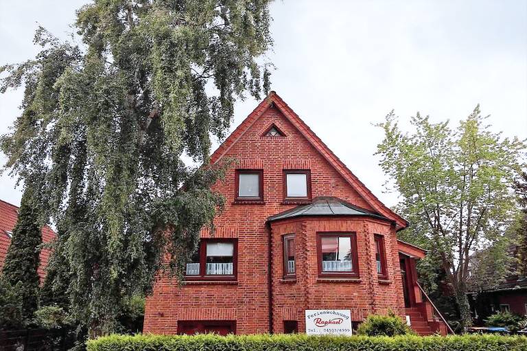 Beautiful vacation home with terrace & BBQ | Beach nearby | Dogs allowed in Timmendorfer Strand