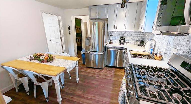 House with jacuzzi | Pets are welcome — photo 4