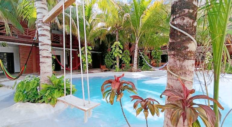 Wonderful serviced apartment with jacuzzi, patio & yard | Dogs allowed — photo 5