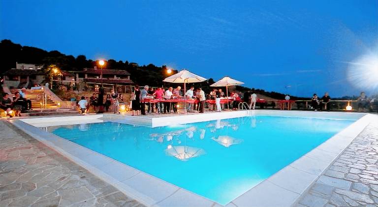 Farm with yard, terrace & barbecue | Pet-friendly in Terni
