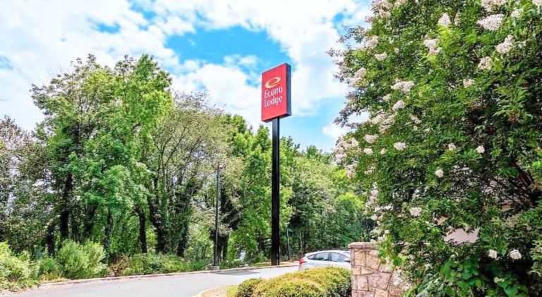Econo Lodge Charlotte Airport in Charlotte, NC